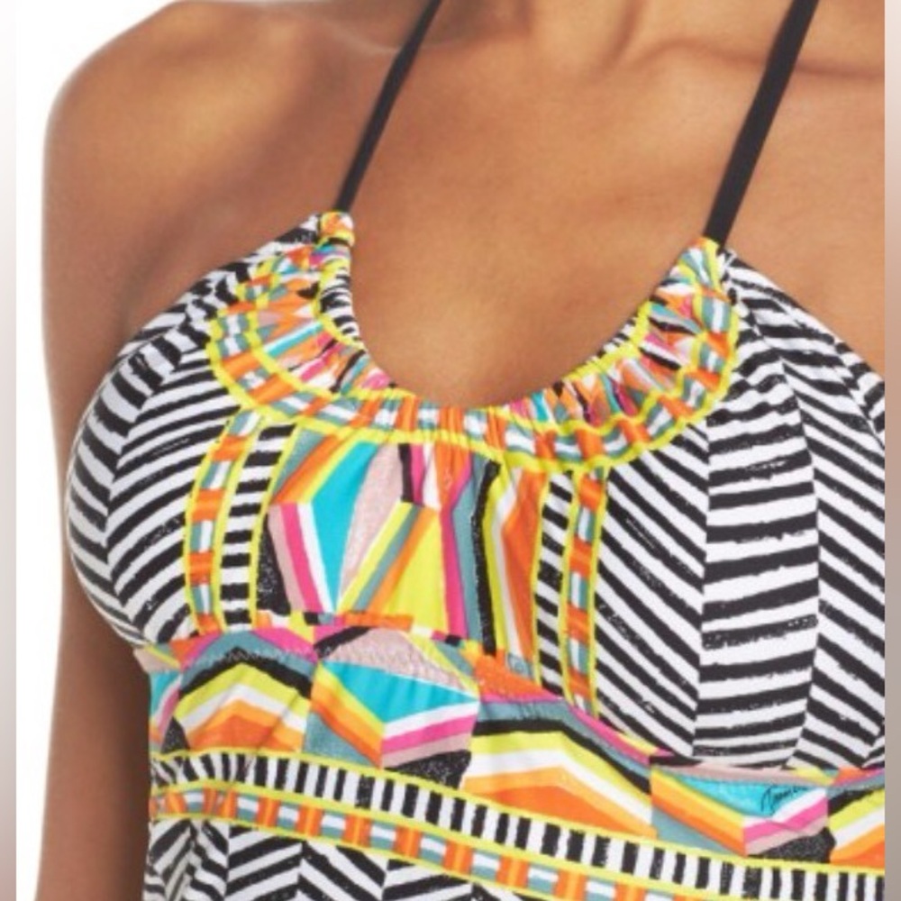 Trina Turk Women Black White Chevron Geometric Halter Size 8 Tankini Swim Vacay